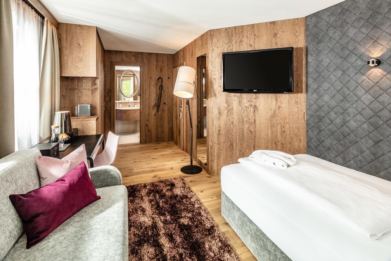 Alpine Luxury Spa Resort Schwarzenstein Lutago Exterior foto